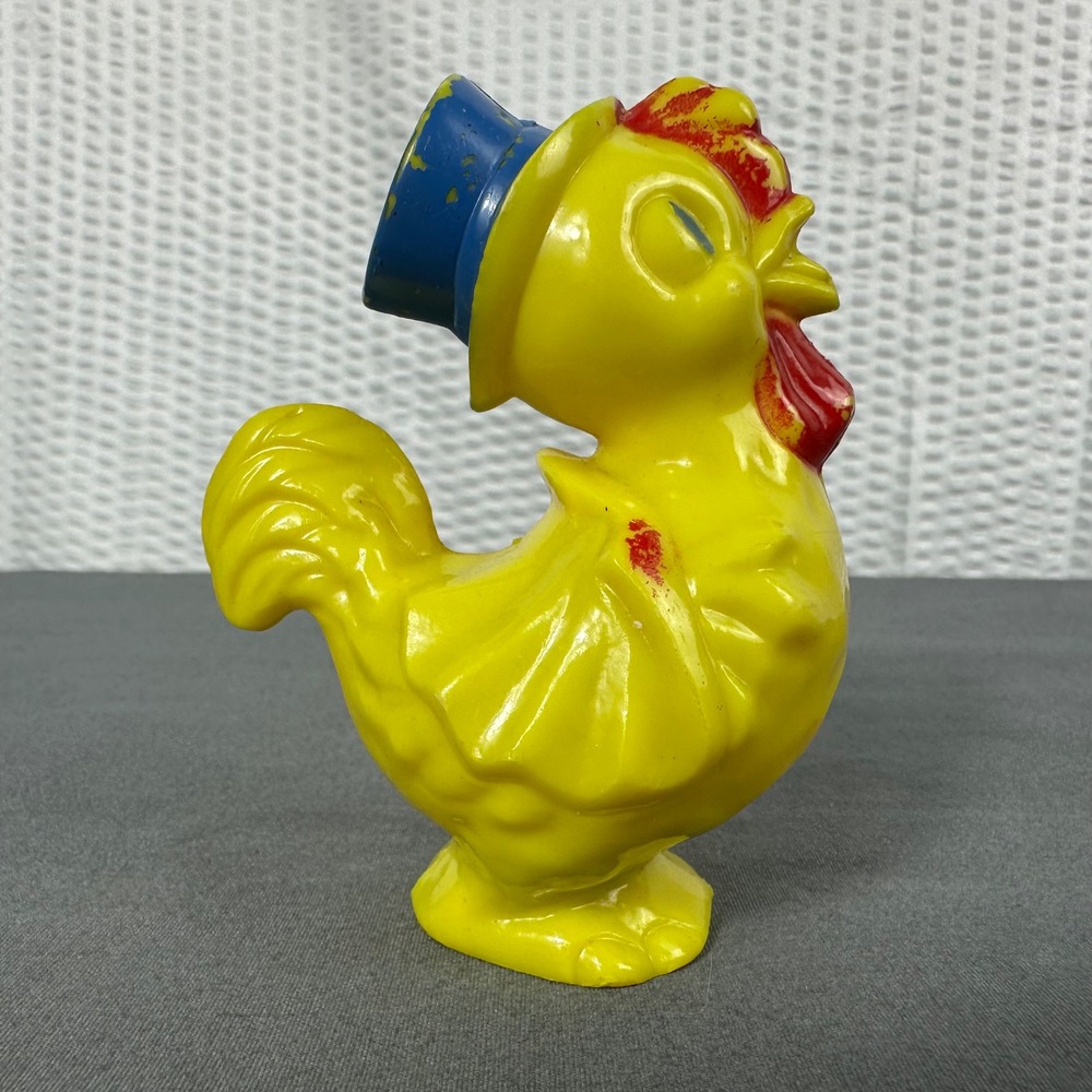 1950s Irwin Easter Rooster Chicken Rattle Plastic Toy Blue Top Hat VTG